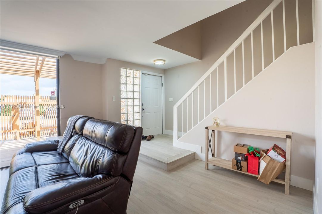 Recently Sold: $539,000 (3 beds, 2 baths, 1754 Square Feet)