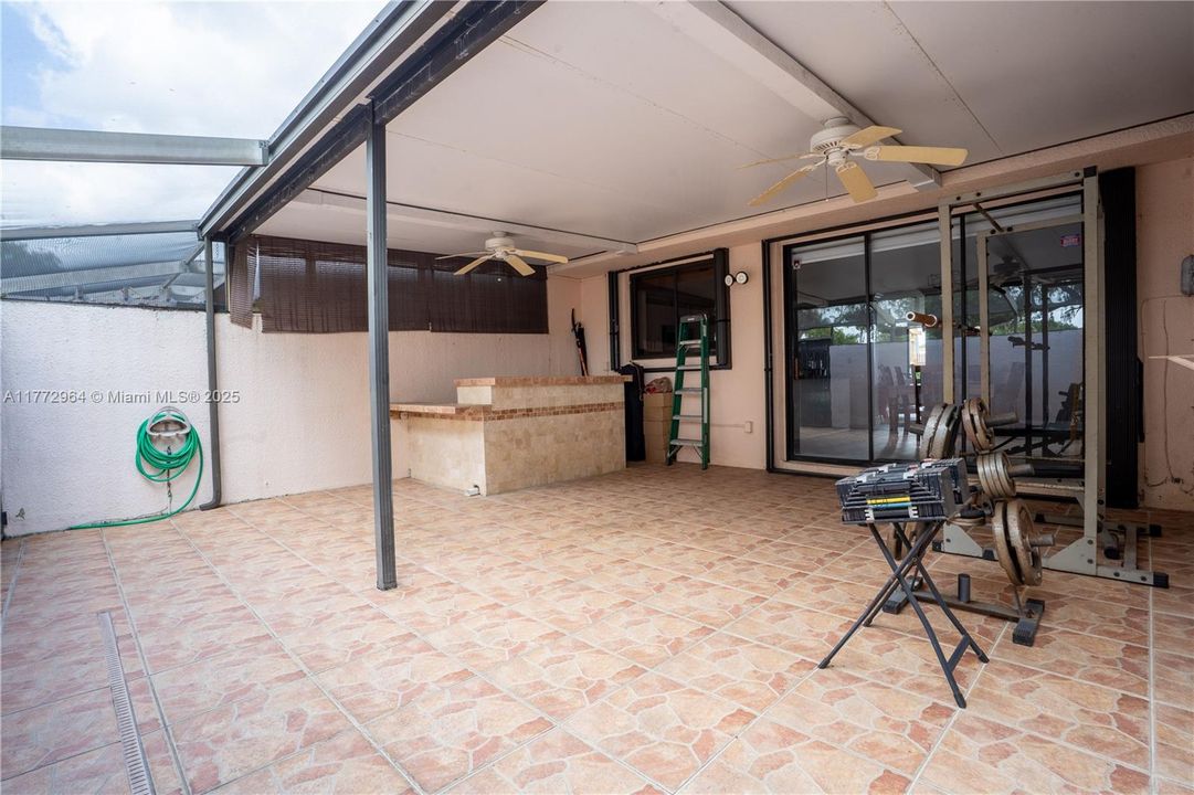 Recently Sold: $539,000 (3 beds, 2 baths, 1754 Square Feet)