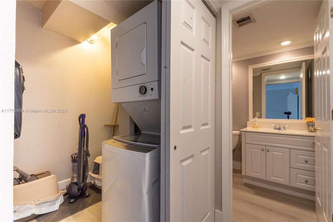 Recently Sold: $539,000 (3 beds, 2 baths, 1754 Square Feet)