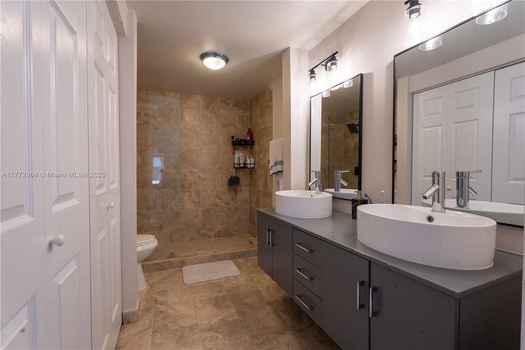 Recently Sold: $539,000 (3 beds, 2 baths, 1754 Square Feet)