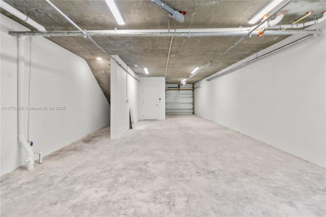 Недавно продано: $1,749,000 (3 спален, 3 ванн, 1680 Квадратных фут)