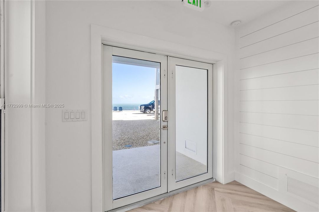 Недавно продано: $1,749,000 (3 спален, 3 ванн, 1680 Квадратных фут)