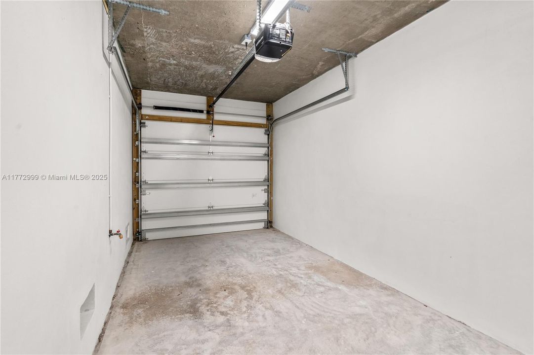 Недавно продано: $1,749,000 (3 спален, 3 ванн, 1680 Квадратных фут)