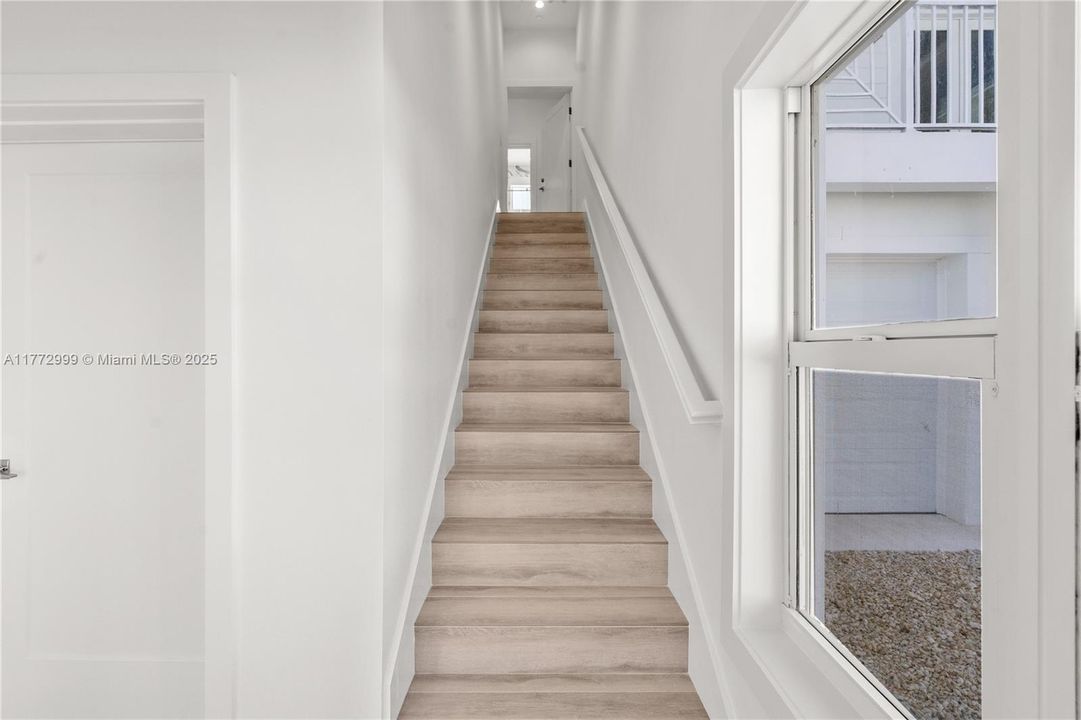 Недавно продано: $1,749,000 (3 спален, 3 ванн, 1680 Квадратных фут)