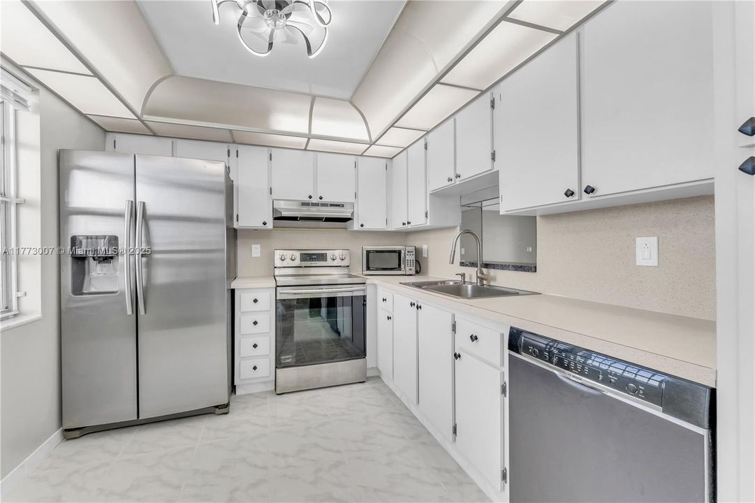 最近租的: $2,250 (2 贝兹, 2 浴室, 1190 平方英尺)