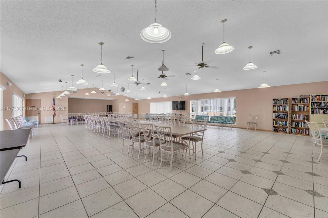 最近租的: $2,250 (2 贝兹, 2 浴室, 1190 平方英尺)