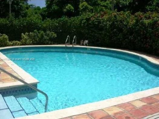 Недавно продано: $385,000 (1 спален, 1 ванн, 857 Квадратных фут)