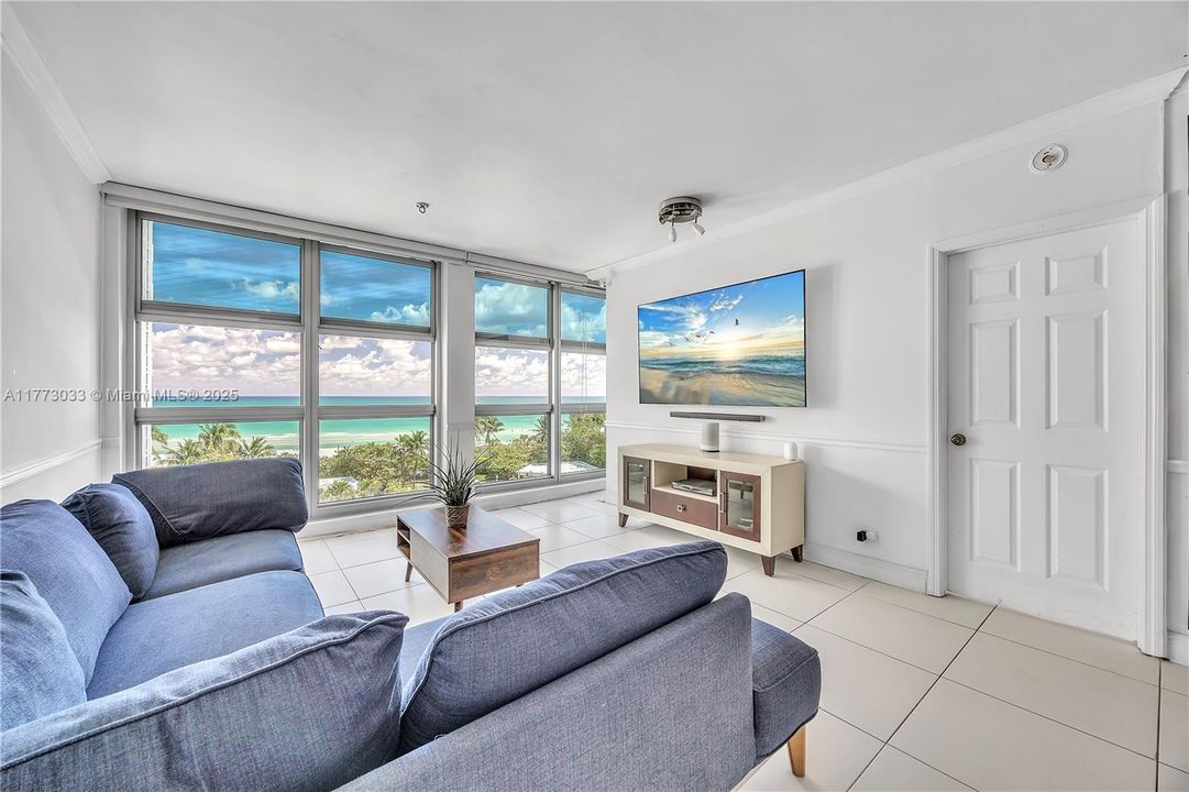 Recently Sold: $599,000 (2 beds, 2 baths, 1260 Square Feet)
