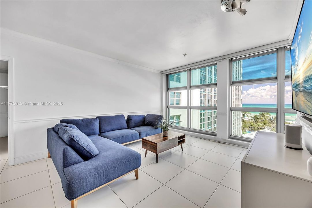 Recently Sold: $599,000 (2 beds, 2 baths, 1260 Square Feet)