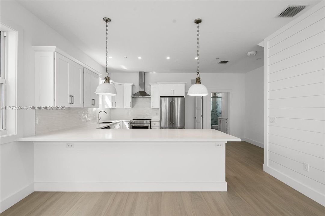 待售: $1,599,000 (3 贝兹, 3 浴室, 1680 平方英尺)