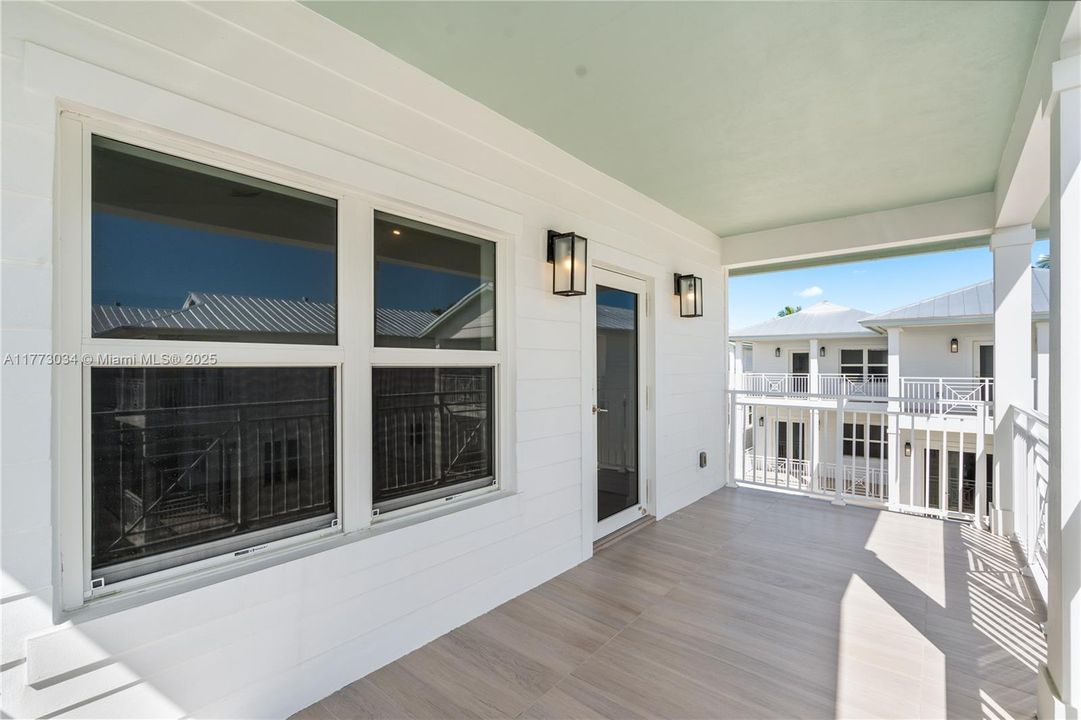 待售: $1,599,000 (3 贝兹, 3 浴室, 1680 平方英尺)