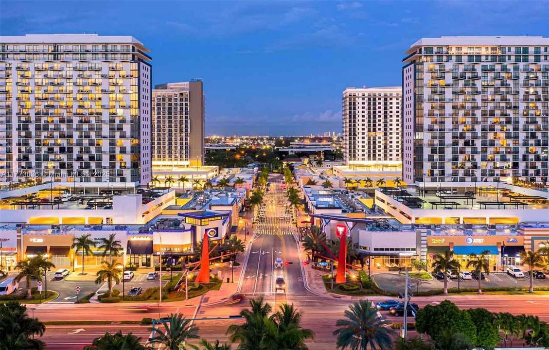 合同活跃: $135,000 (1 贝兹, 1 浴室, 705 平方英尺)