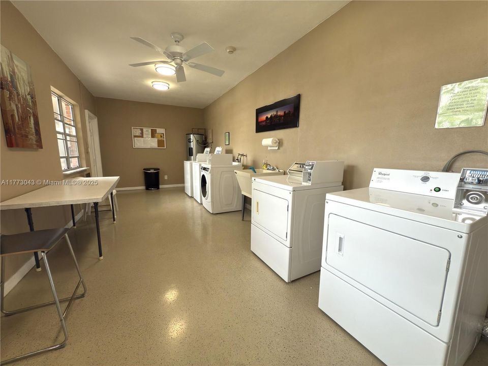 En Venta: $420,000 (2 camas, 2 baños, 1079 Pies cuadrados)