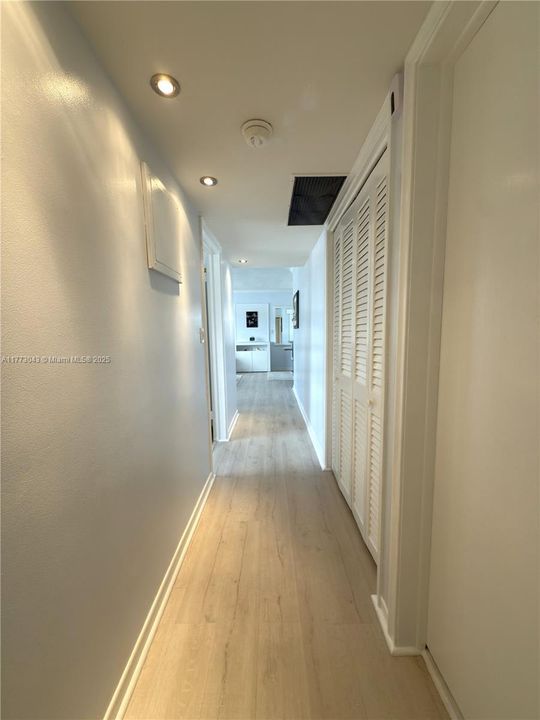 En Venta: $420,000 (2 camas, 2 baños, 1079 Pies cuadrados)