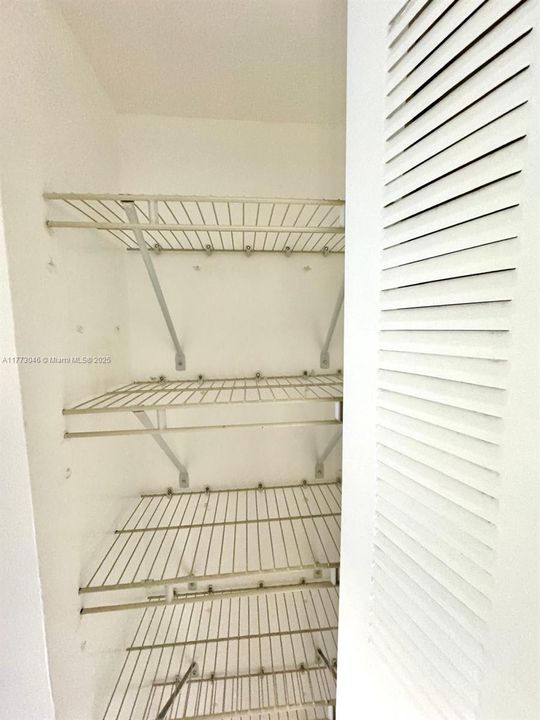 Vendido Recientemente: $114,900 (1 camas, 1 baños, 811 Pies cuadrados)