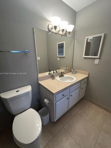 Recently Sold: $235,000 (2 beds, 2 baths, 858 Square Feet)