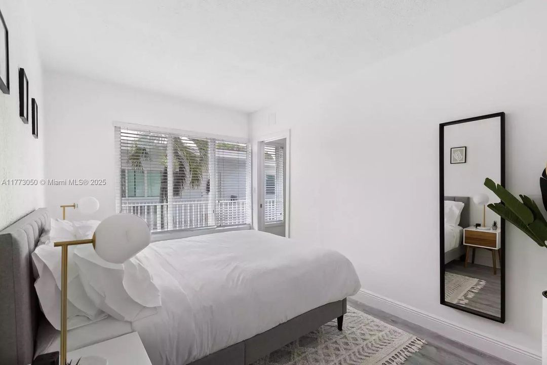 最近租的: $2,450 (2 贝兹, 1 浴室, 741 平方英尺)