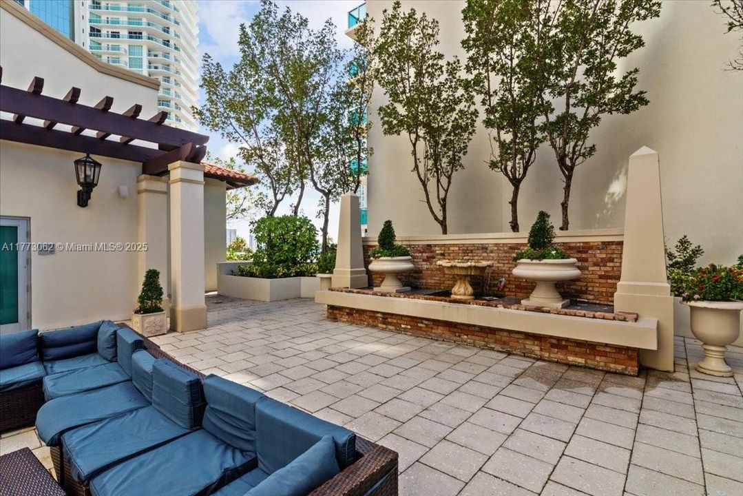 En Venta: $950,000 (3 camas, 2 baños, 1489 Pies cuadrados)