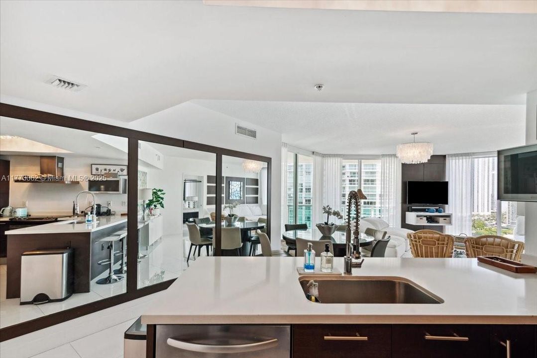 En Venta: $950,000 (3 camas, 2 baños, 1489 Pies cuadrados)