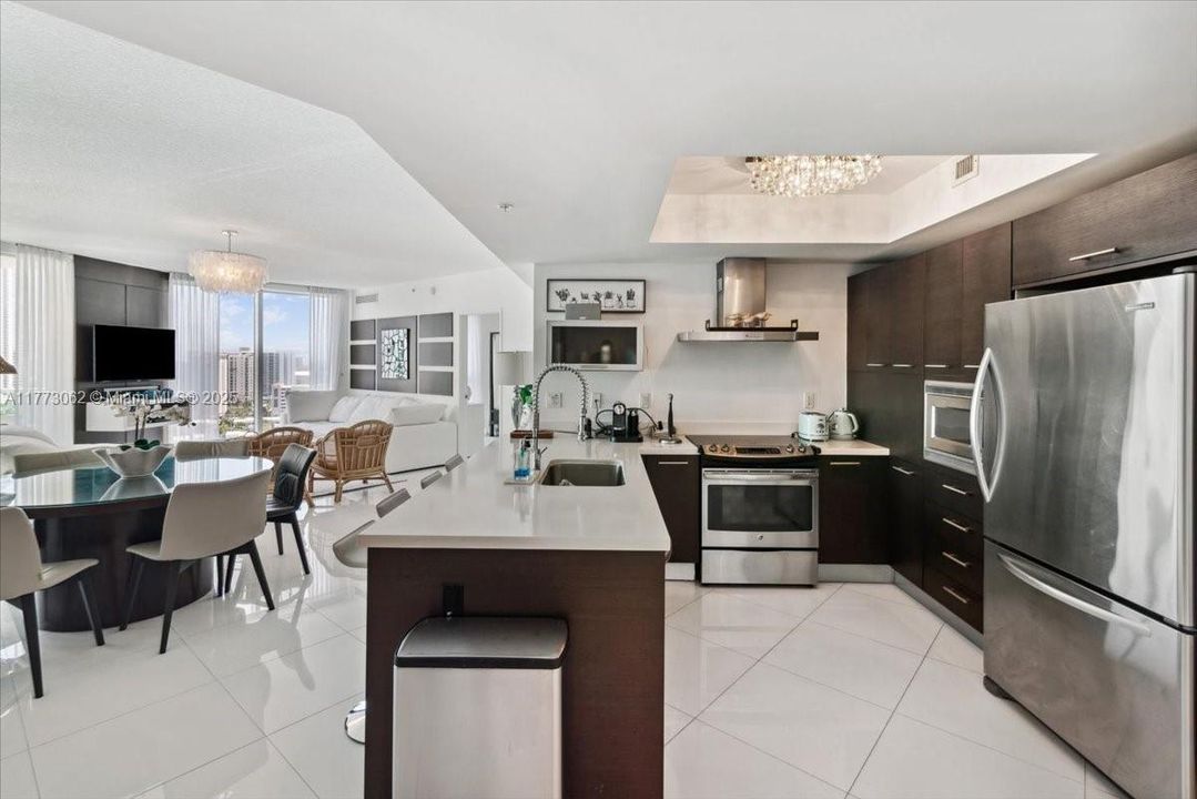 En Venta: $950,000 (3 camas, 2 baños, 1489 Pies cuadrados)