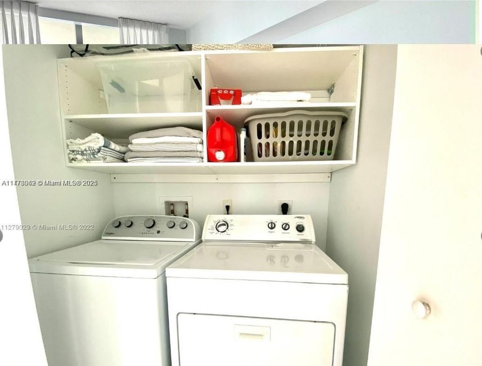 En Venta: $950,000 (3 camas, 2 baños, 1489 Pies cuadrados)