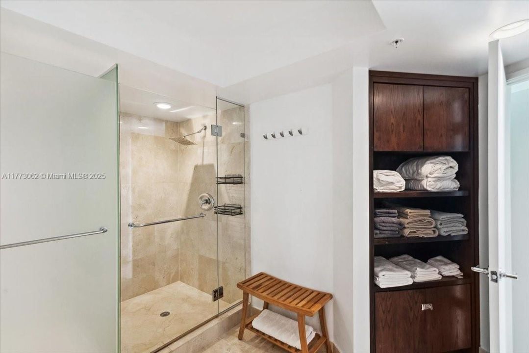 En Venta: $950,000 (3 camas, 2 baños, 1489 Pies cuadrados)