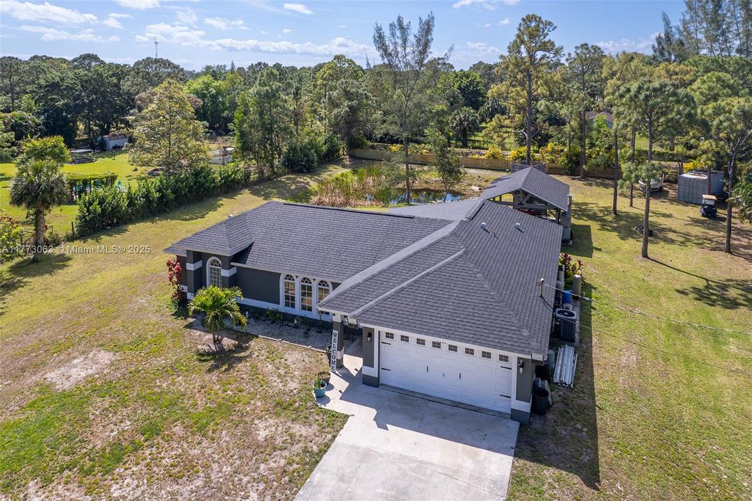 Vendido Recientemente: $629,999 (3 camas, 2 baños, 1541 Pies cuadrados)