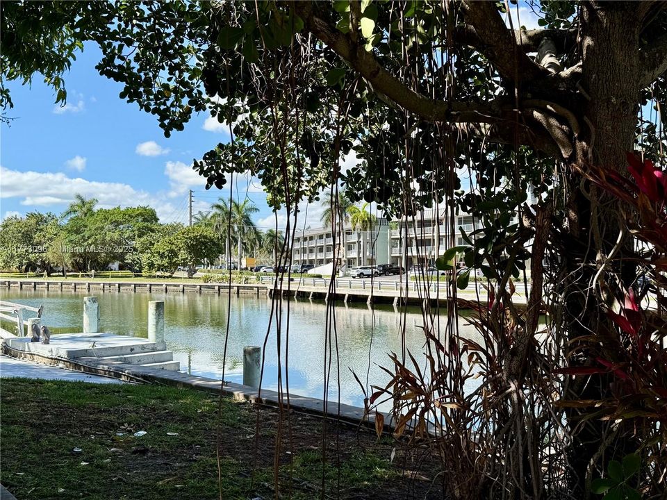 最近租的: $2,150 (2 贝兹, 2 浴室, 840 平方英尺)