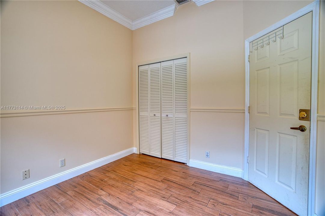 Recently Sold: $664,000 (4 beds, 2 baths, 1797 Square Feet)