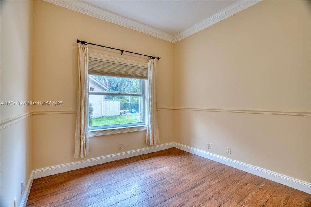 Recently Sold: $664,000 (4 beds, 2 baths, 1797 Square Feet)