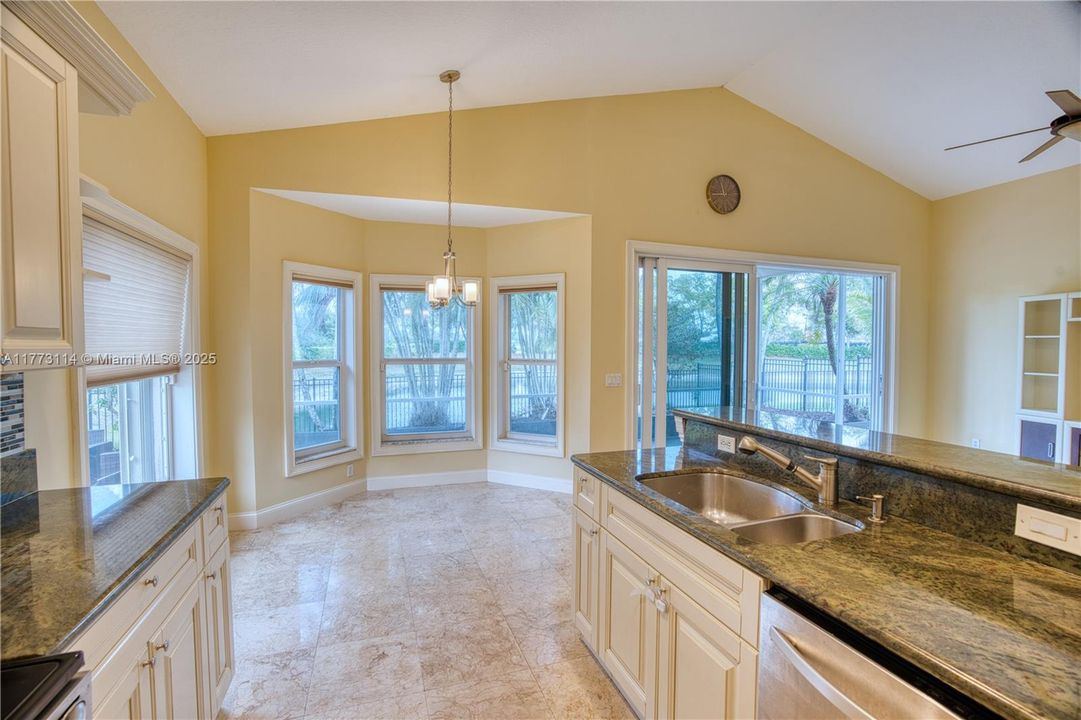 Recently Sold: $664,000 (4 beds, 2 baths, 1797 Square Feet)