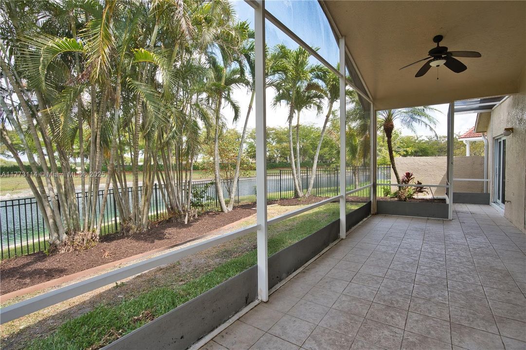 Recently Sold: $664,000 (4 beds, 2 baths, 1797 Square Feet)