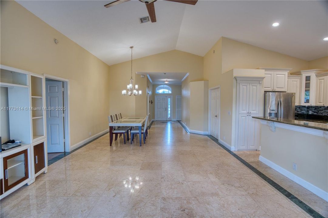 Recently Sold: $664,000 (4 beds, 2 baths, 1797 Square Feet)