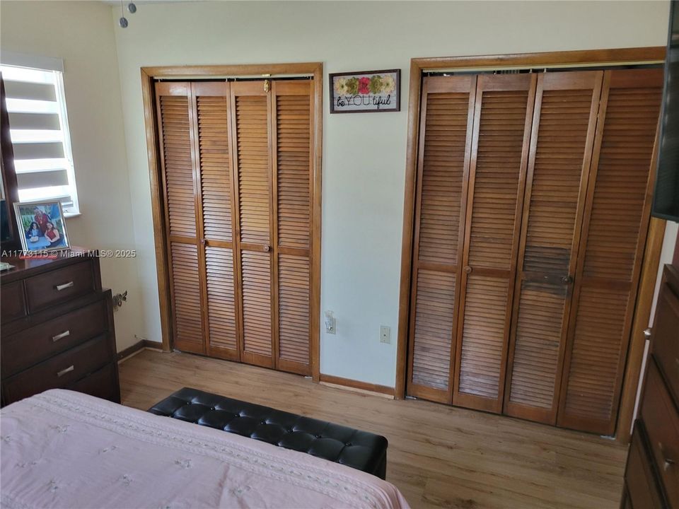 Recently Sold: $745,000 (4 beds, 3 baths, 1821 Square Feet)