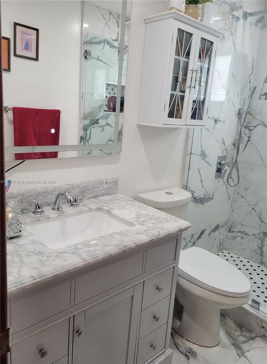 Recently Sold: $745,000 (4 beds, 3 baths, 1821 Square Feet)