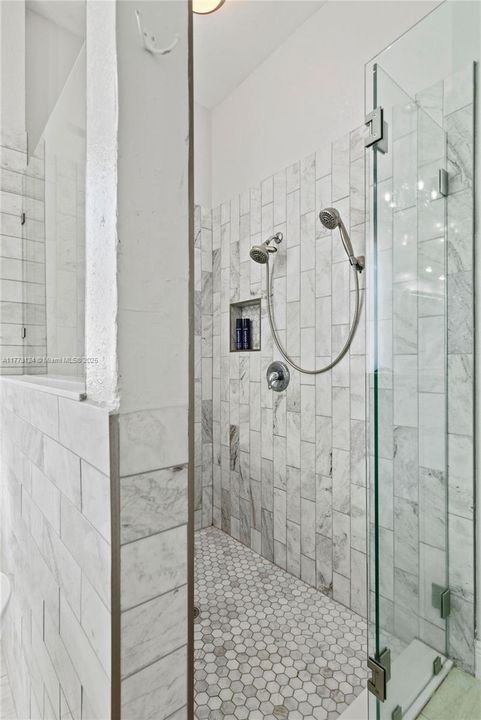 Недавно продано: $549,900 (5 спален, 4 ванн, 0 Квадратных фут)