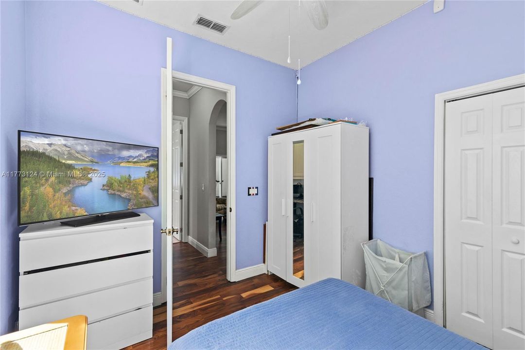 Недавно продано: $549,900 (5 спален, 4 ванн, 0 Квадратных фут)