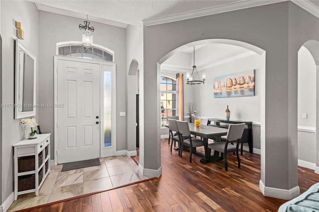 Недавно продано: $549,900 (5 спален, 4 ванн, 0 Квадратных фут)