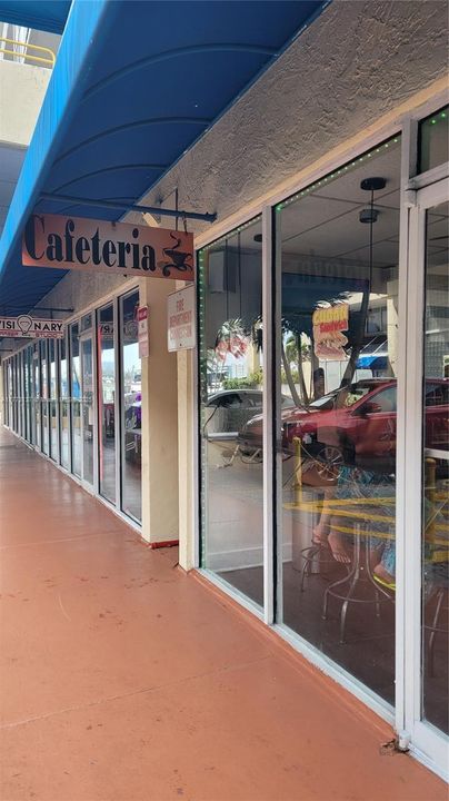 最近租的: $3,200 (2 贝兹, 2 浴室, 1030 平方英尺)