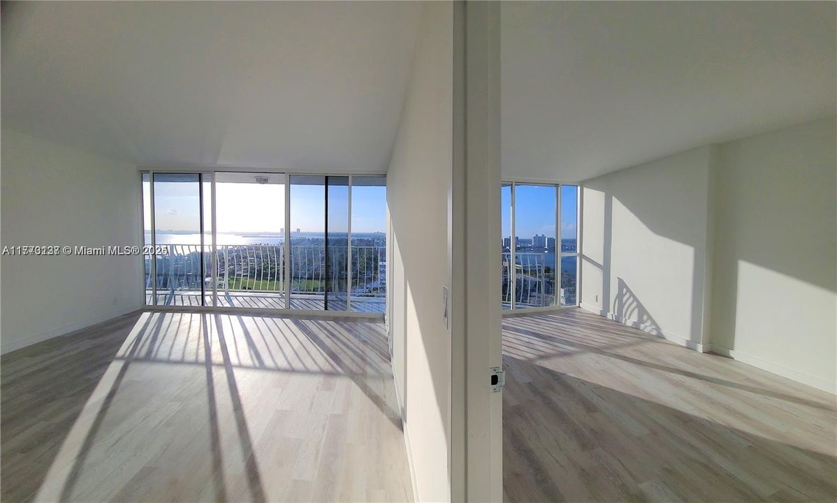 最近租的: $3,200 (2 贝兹, 2 浴室, 1030 平方英尺)