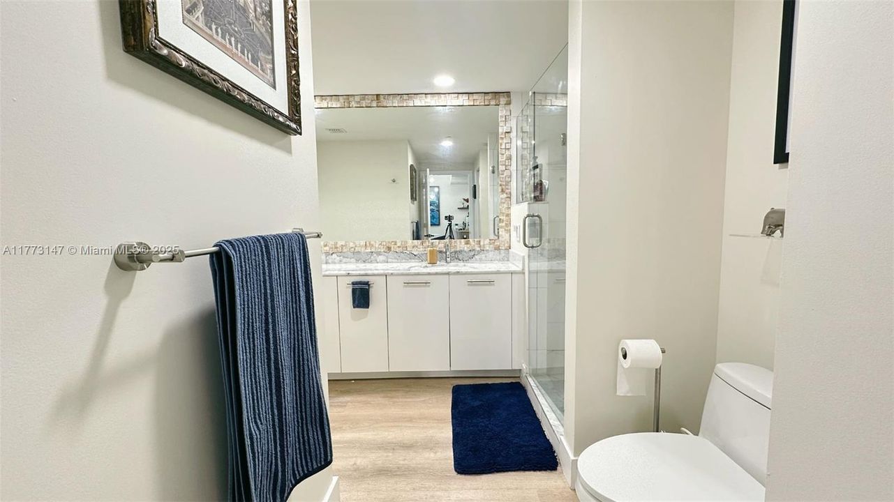 最近租的: $3,950 (2 贝兹, 2 浴室, 1111 平方英尺)