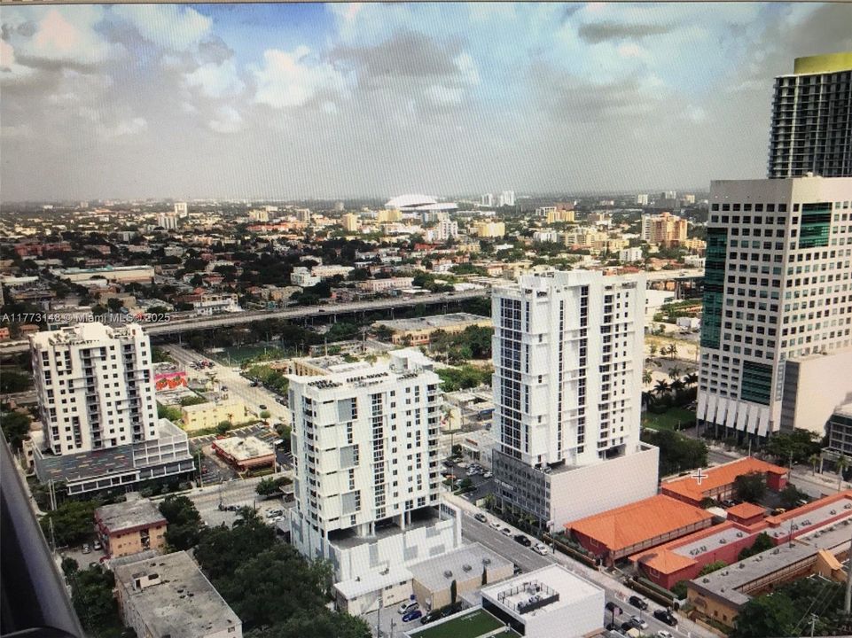 最近租的: $3,390 (1 贝兹, 1 浴室, 828 平方英尺)