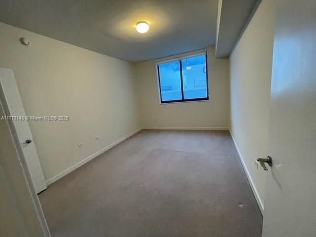 最近租的: $3,390 (1 贝兹, 1 浴室, 828 平方英尺)