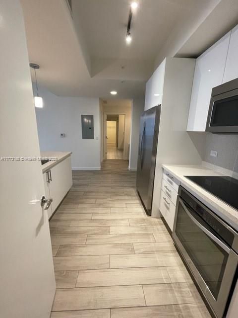 最近租的: $3,390 (1 贝兹, 1 浴室, 828 平方英尺)