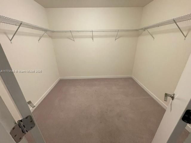 最近租的: $3,390 (1 贝兹, 1 浴室, 828 平方英尺)