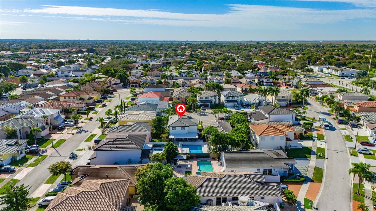 Recently Sold: $849,900 (4 beds, 3 baths, 2062 Square Feet)