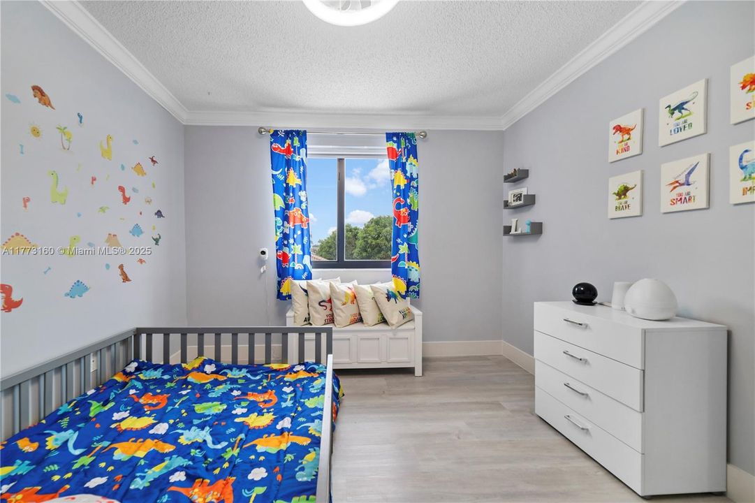 Recently Sold: $849,900 (4 beds, 3 baths, 2062 Square Feet)