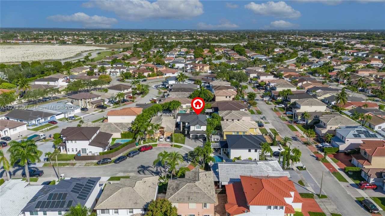 Recently Sold: $849,900 (4 beds, 3 baths, 2062 Square Feet)