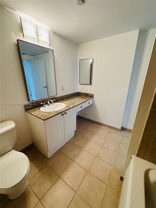 Недавно арендовано: $2,250 (1 спален, 1 ванн, 860 Квадратных фут)