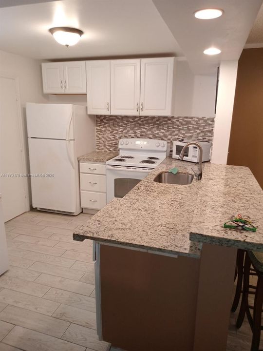 Recently Rented: $1,500 (1 beds, 1 baths, 730 Square Feet)